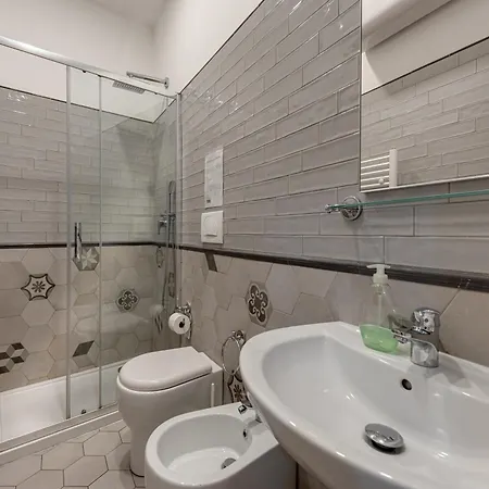 Centro - Luxuryhotel ボローニャ